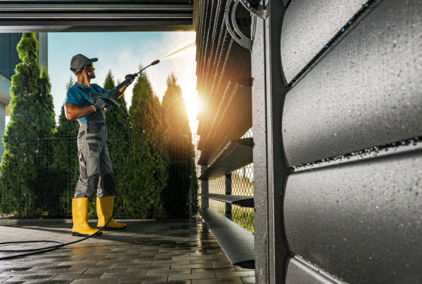 Best Graffiti Removal  in Cutchogue, NY
